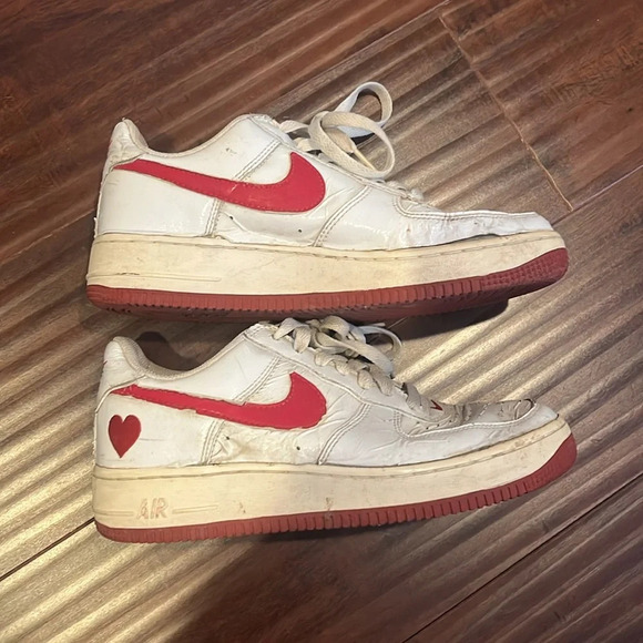 Nike sneakers size 8 Air Force 1 low Valentine 💌 - Picture 7 of 12